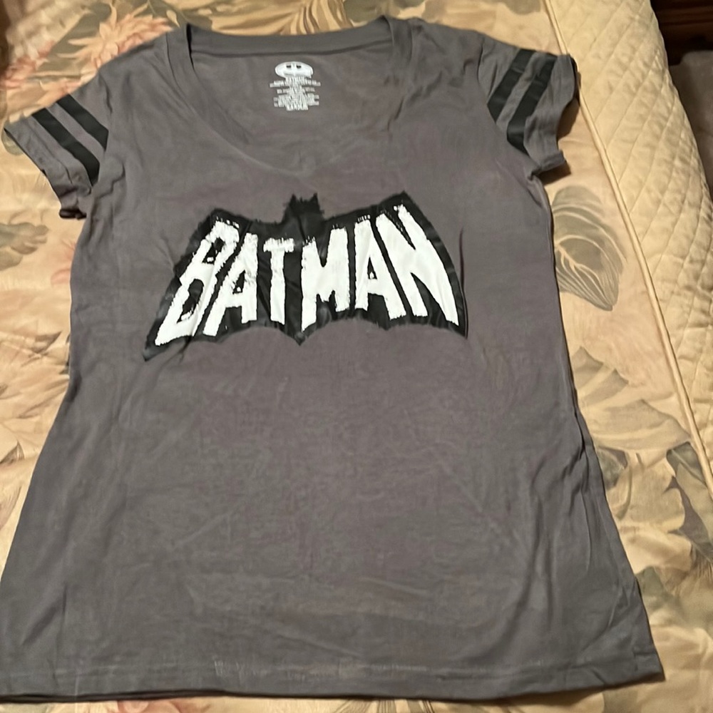 Girls Batman T-shirt new w/out tags Sz 11-13